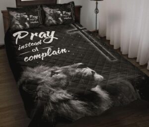 pray-instead-of-complain-lion-bed-thehappywood-com-2024-clean